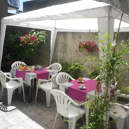 Da Rosa Linguaglossa