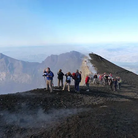 Alojamento de Acomodação e Pequeno-almoço Da Rosa Linguaglossa