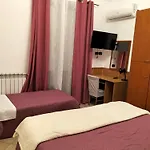 Alojamento de Acomodação e Pequeno-almoço Da Rosa 3*